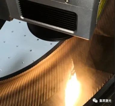 上海航翼取得手持式激光清洗用辅助定距工装专利有利于解决光斑聚焦情况难以控制的问题